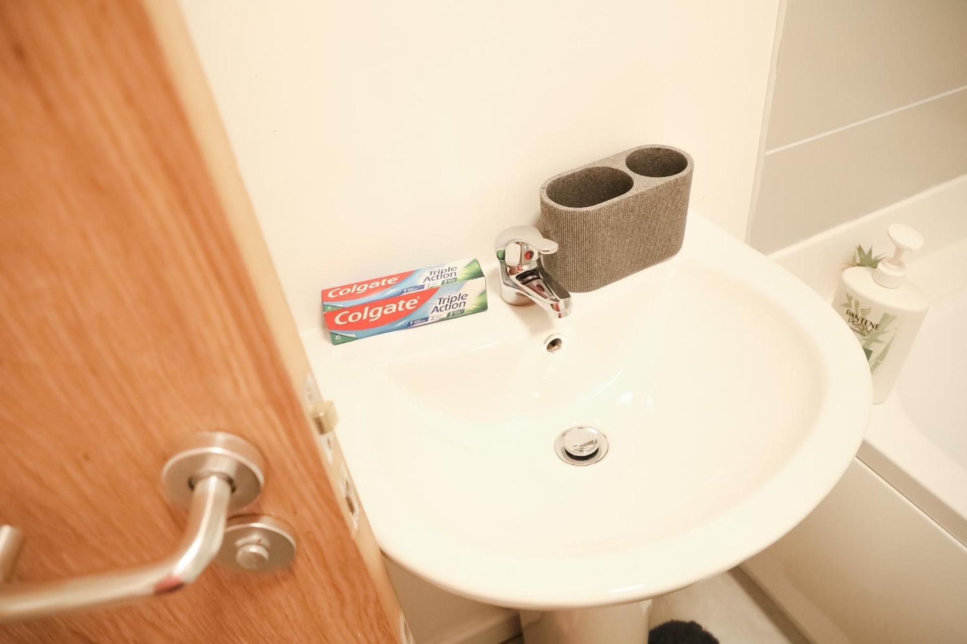 1 Bedroom Apartment Bradford City Centre Foster Square Zewnętrze zdjęcie